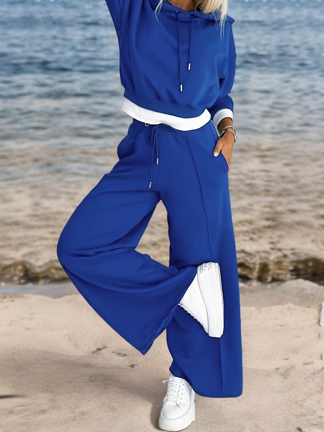 Completo a due pezzi - felpa e pantaloni